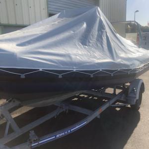 Réalisation bâche de protection pour semi-rigide